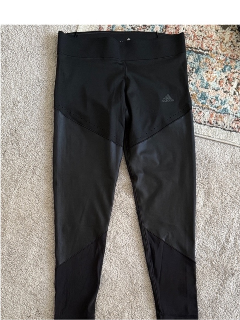 adidas Black rare and unique leggings size large💕